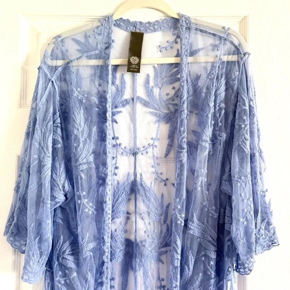 Vince Camuto Sheer Lace Kimono Robe in Light Blue - Picture 5 of 6